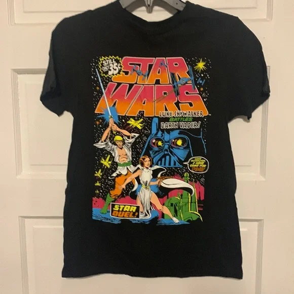 Star Wars Tshirt sz. Small - Picture 1 of 3